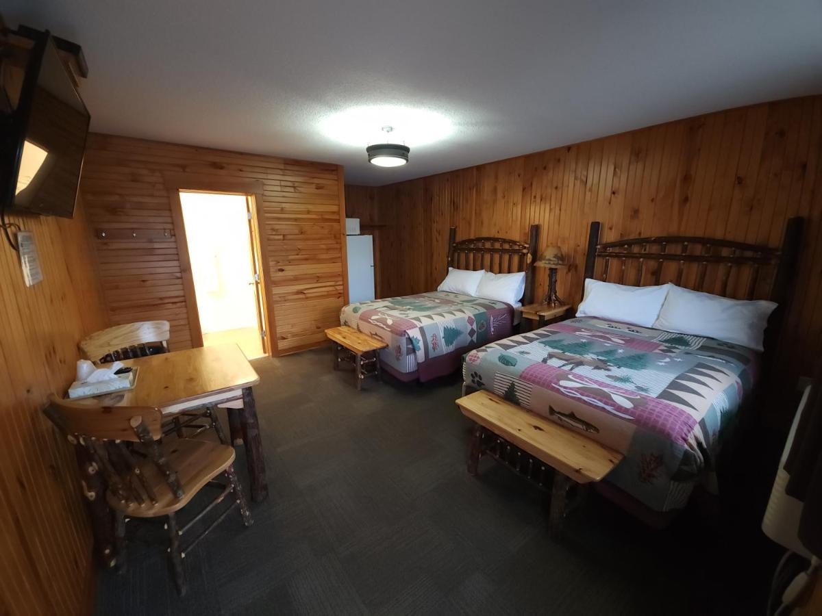 Outdoorsman Motel Wawa Eksteriør bilde